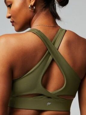 Fabletics Twist Sports Bra Medium Impact Crisscross Straps Sz L Army Green EUC